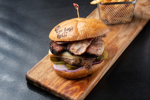 Cowboy’s Angus Burger Combo